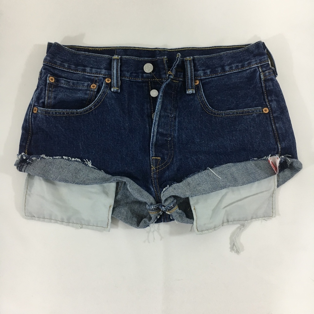 LEVI'S HOT SHORTS